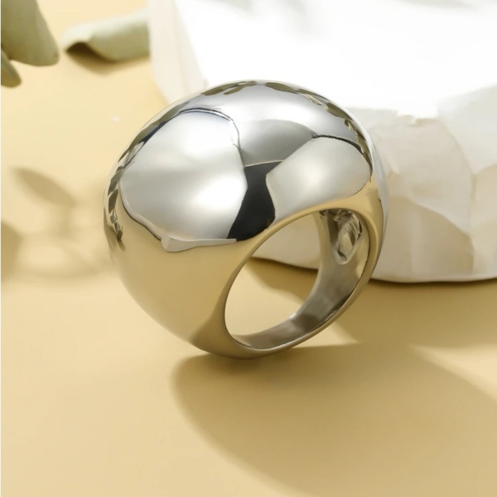 1pc Exaggerated Stainless Steel Large Shiny Ball Shaped Women's Ring